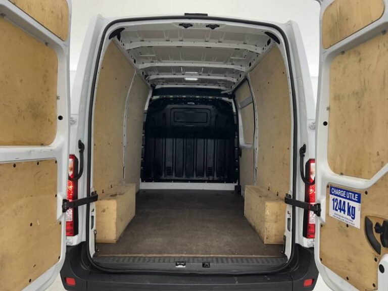 Renault Master FOURGON FGN TRAC F3500 BLUE DCI 135 CONFORT - Image 18 (July 7, 2026)