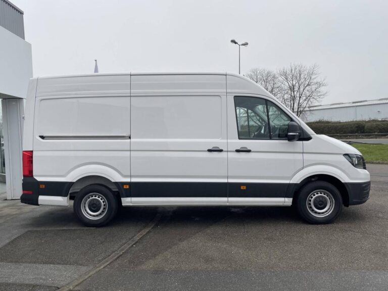Volkswagen Crafter VAN 35 2.0 TDI 140 CH BVA BUSINESS LINE - Image 04 (July 7, 2026)