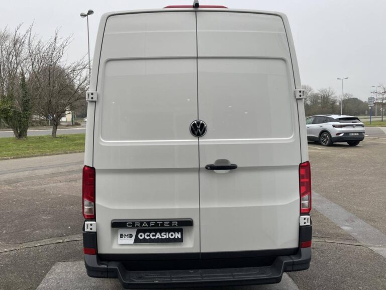 Volkswagen Crafter VAN 35 2.0 TDI 140 CH BVA BUSINESS LINE - Image 06 (July 7, 2026)
