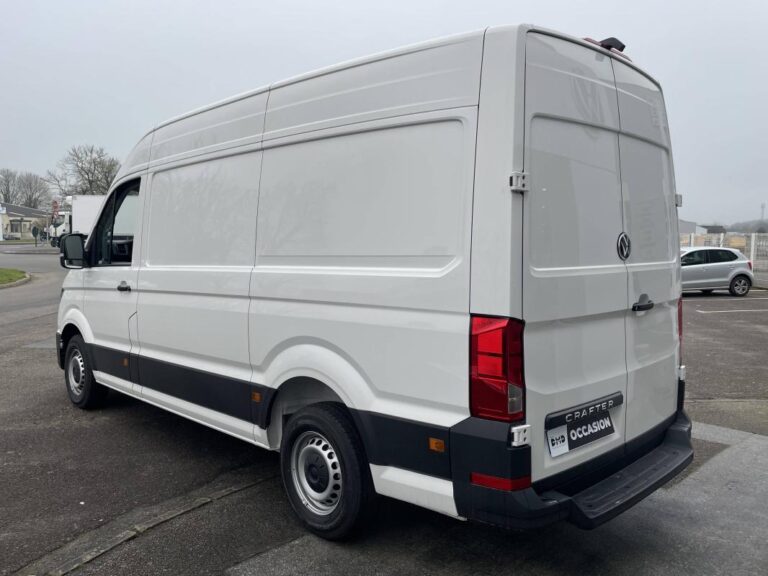 Volkswagen Crafter VAN 35 2.0 TDI 140 CH BVA BUSINESS LINE - Image 07 (July 7, 2026)