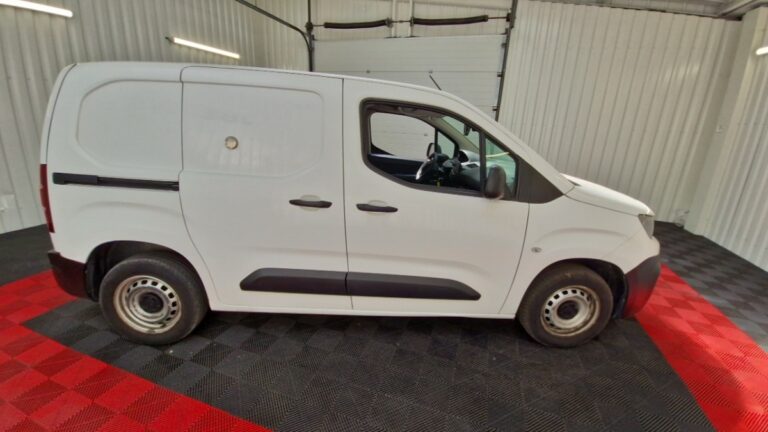 Peugeot Partner FOURGON BHDI 100 S&S STANDARD 650KG PREMIUM - Image 04 (July 7, 2026)