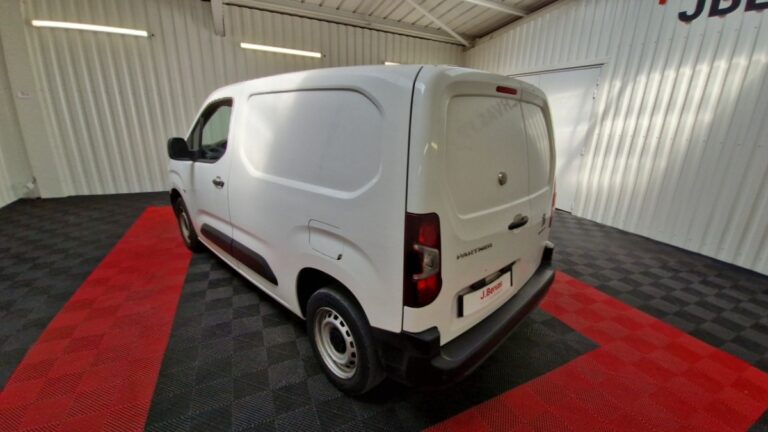Peugeot Partner FOURGON BHDI 100 S&S STANDARD 650KG PREMIUM - Image 07 (July 7, 2026)