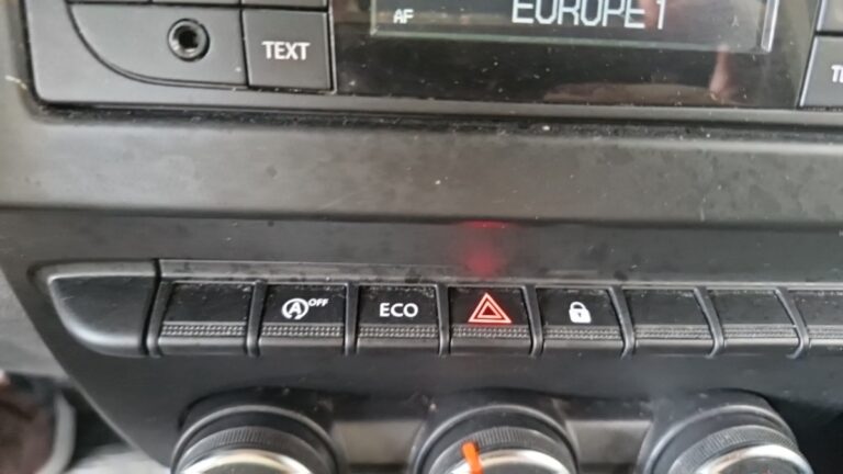 Renault Express Van Confort – Blue dCi 95 - Image 09 (July 7, 2026)