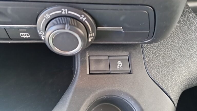 Citroën Berlingo Taille M PureTech 110 S&S BVM6 Feel - Image 13 (July 7, 2026)
