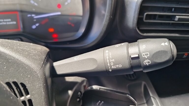 Citroën Berlingo Taille M PureTech 110 S&S BVM6 Feel - Image 16 (July 7, 2026)