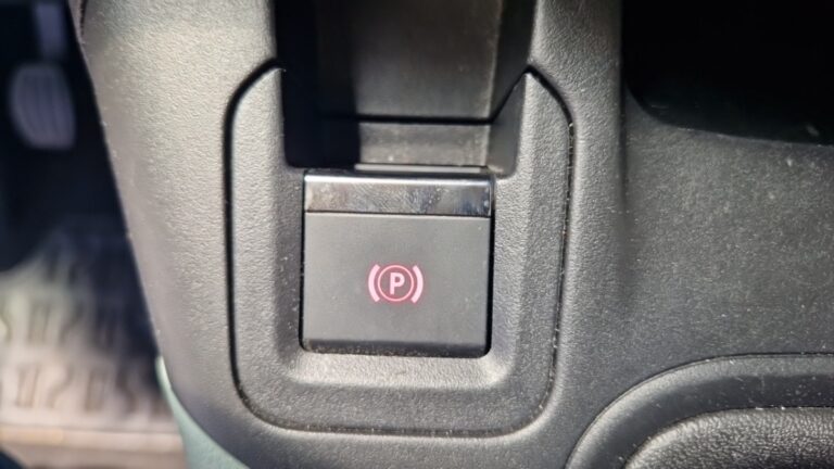 Citroën Berlingo Taille M PureTech 110 S&S BVM6 Feel - Image 15 (July 7, 2026)