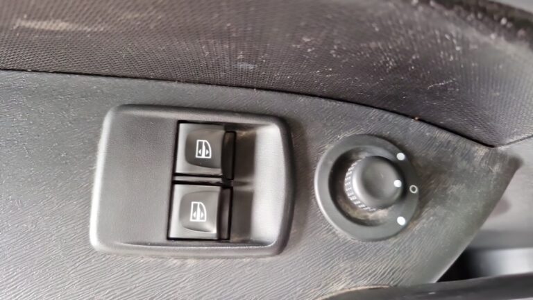 Renault Kangoo Express Grand Confort – Blue dCi 80 - Image 20 (July 7, 2026)