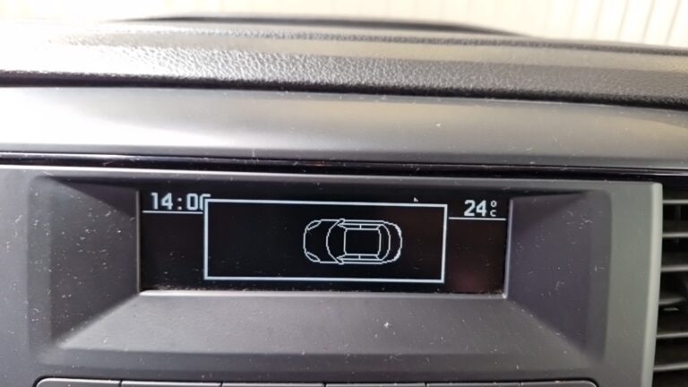 Peugeot Expert 2.0 BLUEHDI 120 S&S LONG PREMIUM - Image 09 (July 7, 2026)