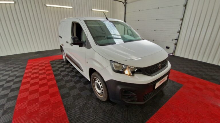 Peugeot Partner Taille M 650kg BlueHDi 130 S&S EAT8 - Image 03 (July 7, 2026)
