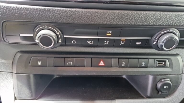 Peugeot Expert 2.0 BLUEHDI 120 S&S LONG PREMIUM - Image 12 (July 7, 2026)