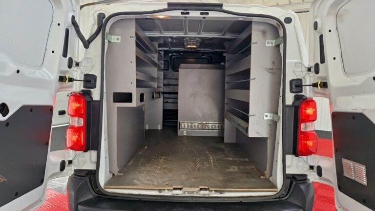 Citroën Jumpy XL BlueHDi 145 S&S BVM6 Club - Image 20 (July 7, 2026)