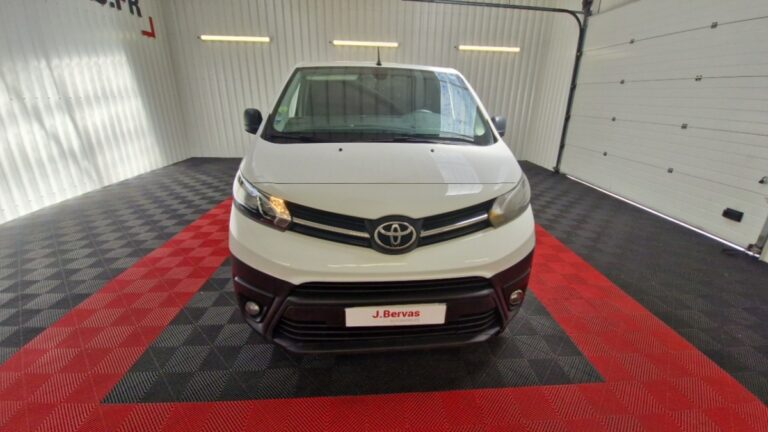 Toyota PROACE 1.5 D MEDIUM 120 D-4D BUSINESS - Image 02 (July 7, 2026)