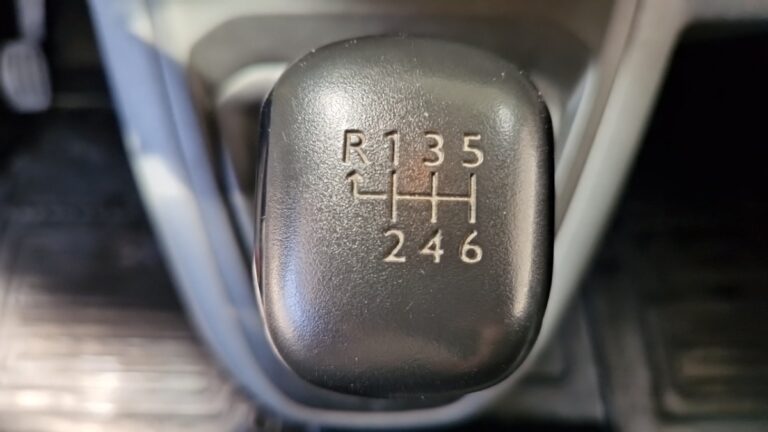 Toyota PROACE 1.5 D MEDIUM 120 D-4D BUSINESS - Image 14 (July 7, 2026)