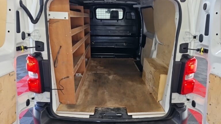 Toyota PROACE 1.5 D MEDIUM 120 D-4D BUSINESS - Image 20 (July 7, 2026)