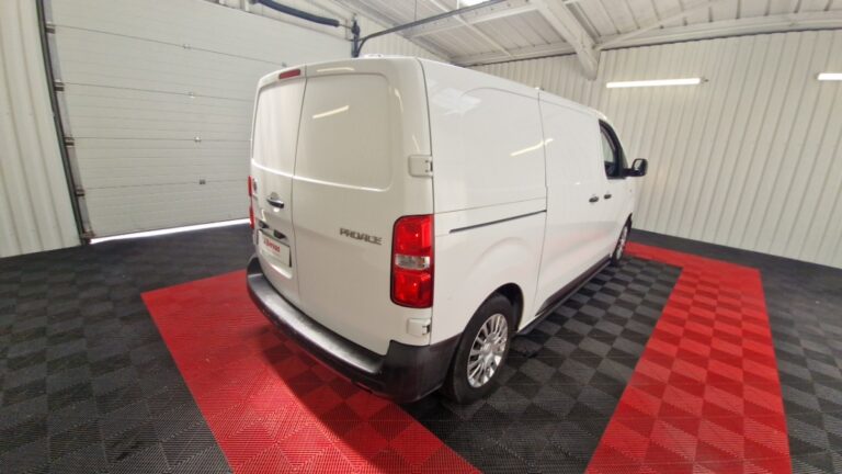Toyota PROACE 1.5 D MEDIUM 120 D-4D BUSINESS - Image 05 (July 7, 2026)