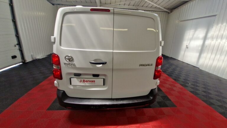 Toyota PROACE 1.5 D MEDIUM 120 D-4D BUSINESS - Image 06 (July 7, 2026)