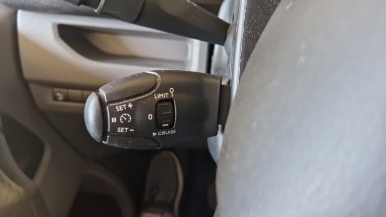 Opel Vivaro 1.5 Diesel 120 ch L1 Pack Clim - Image 17 (July 7, 2026)