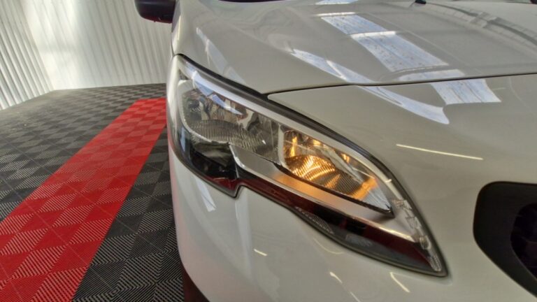 Peugeot Expert 1.5 BLUEHDI 120 S&S STANDARD PREMIUM - Image 19 (July 7, 2026)