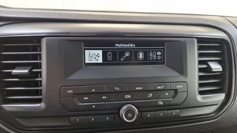 Peugeot Expert 1.5 BLUEHDI 120 S&S STANDARD PREMIUM - Image 11 (July 7, 2026)