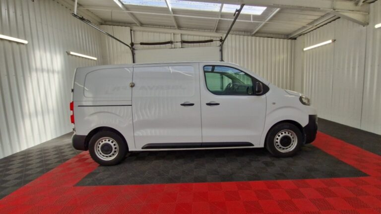 Peugeot Expert 1.5 BLUEHDI 120 S&S STANDARD PREMIUM - Image 04 (July 7, 2026)