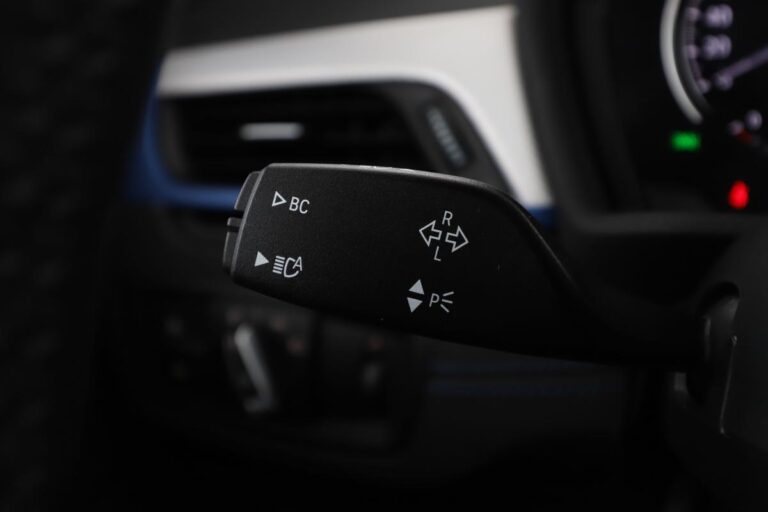 BMW X1 sDrive18d M Sport BVA8 150 ch - Image 18 (July 7, 2026)