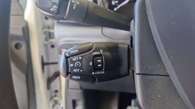 Citroën C3 SOCIETE BLUEHDI 100 SS FEEL - Image 16 (July 7, 2026)