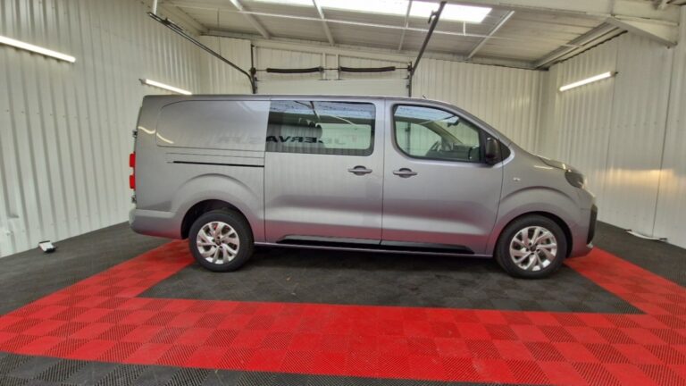 Fiat Scudo CABINE APPROFONDIE XL BlueHDI 180 S&S EAT8 - Image 04 (July 7, 2026)