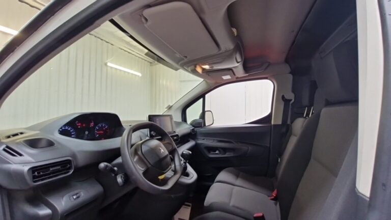 Peugeot Partner BLUEHDI 100 S&S LONG 950KG PREMIUM - Image 09 (July 7, 2026)