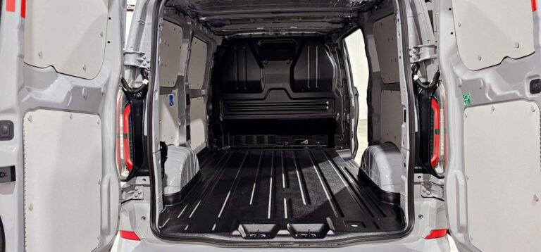 Ford Transit Custom FOURGON 320 2.0 ECOBLUE 170 CH BVA8 SPORT - Image 11 (July 7, 2026)
