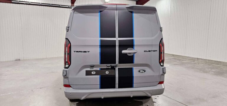 Ford Transit Custom FOURGON 320 2.0 ECOBLUE 170 CH BVA8 SPORT - Image 05 (July 7, 2026)