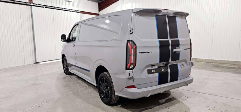 Ford Transit Custom FOURGON 320 2.0 ECOBLUE 170 CH BVA8 SPORT - Image 06 (July 7, 2026)