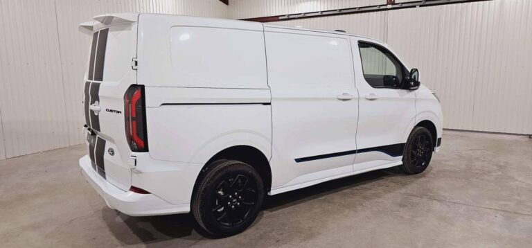 Ford Transit Custom FOURGON 320 2.0 ECOBLUE 170 CH BVA8 SPORT - Image 14 (July 7, 2026)