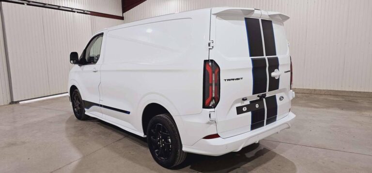Ford Transit Custom FOURGON 320 2.0 ECOBLUE 170 CH BVA8 SPORT - Image 03 (July 7, 2026)