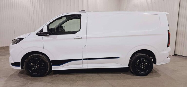Ford Transit Custom FOURGON 320 2.0 ECOBLUE 170 CH BVA8 SPORT - Image 07 (July 7, 2026)