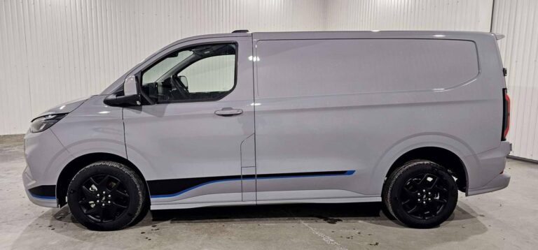 Ford Transit Custom FOURGON 320 2.0 ECOBLUE 170 CH BVA8 SPORT - Image 06 (July 7, 2026)