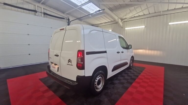 Citroën Berlingo Taille M 650kg PureTech 110 S&S BVM Club - Image 05 (July 7, 2026)