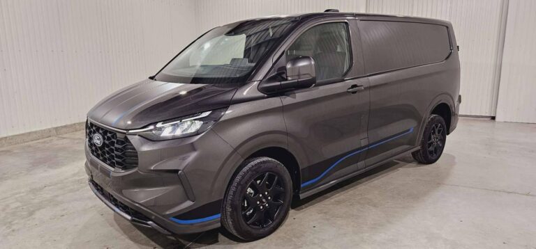 Ford Transit Custom FOURGON 320 2.0 ECOBLUE 170 CH BVA8 SPORT - Image 01 (July 7, 2026)