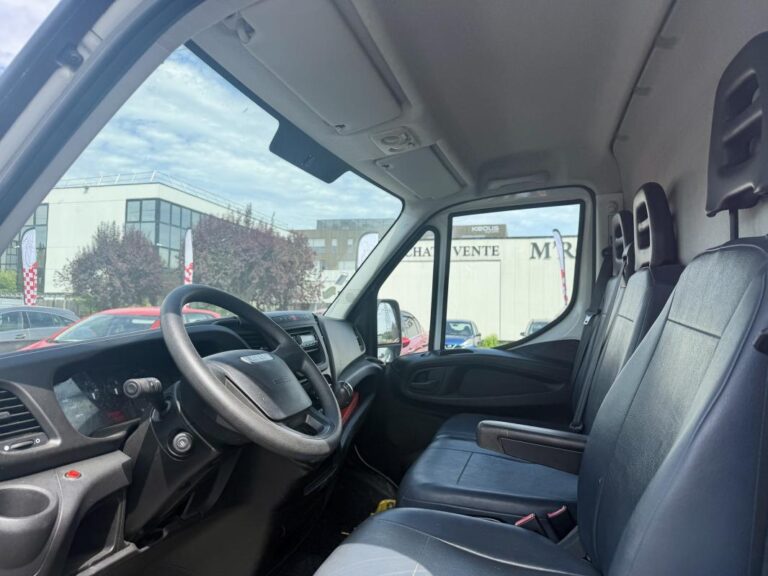 Iveco Daily 2.3 35s14 - Image 04 (July 7, 2026)