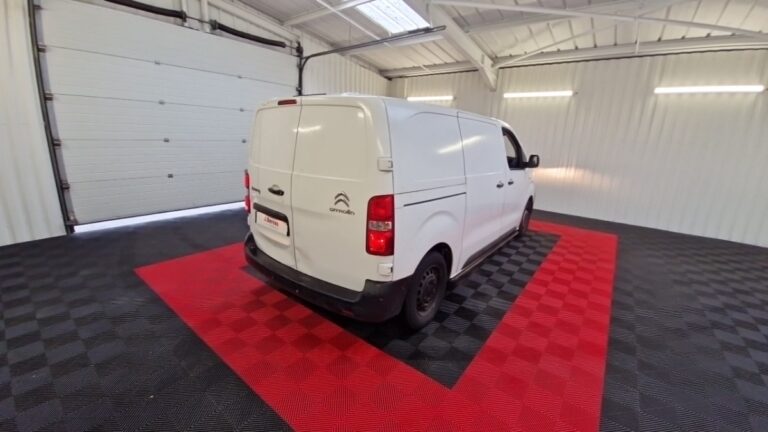 Citroën Jumpy M BlueHDi 120 S&S BVM6 (300 Nm) Driver - Image 05 (July 7, 2026)