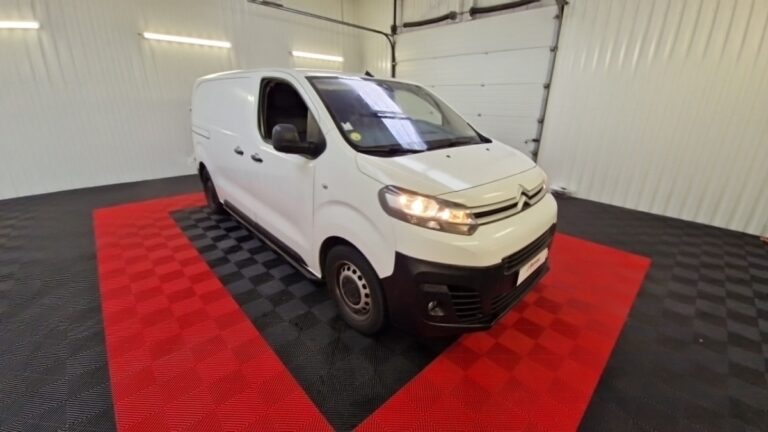 Citroën Jumpy M BlueHDi 120 S&S BVM6 (300 Nm) Driver - Image 03 (July 7, 2026)