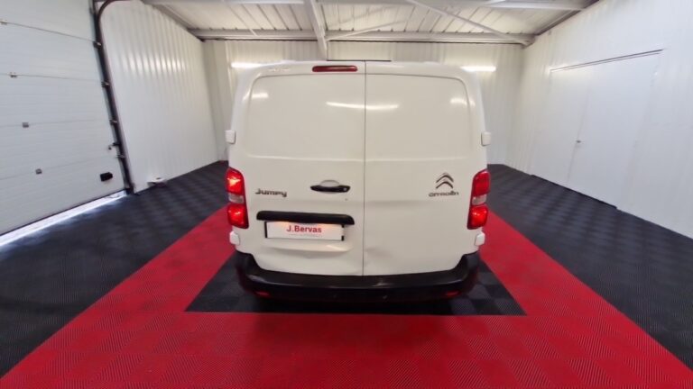 Citroën Jumpy M BlueHDi 120 S&S BVM6 (300 Nm) Driver - Image 06 (July 7, 2026)