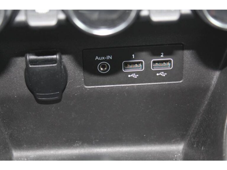 Renault Clio SOCIETE E-TECH 140 – 21N BUSINESS REVERSIBLE - Image 19 (July 7, 2026)