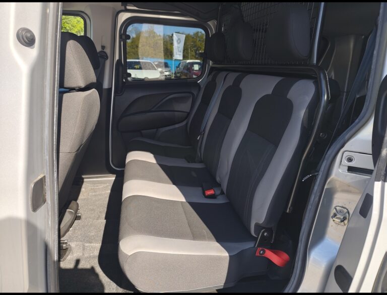 Fiat Doblo Maxi Cargo 5Pl 1.6Jtd120 - Image 04 (July 7, 2026)