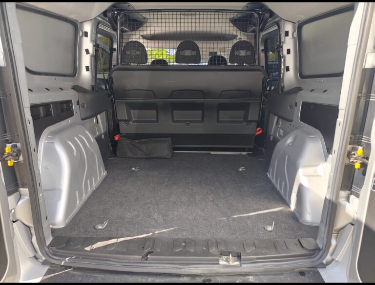 Fiat Doblo Maxi Cargo 5Pl 1.6Jtd120 - Image 06 (July 7, 2026)