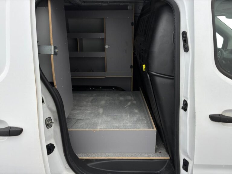 Peugeot Partner FOURGON STANDARD 1000 KG BLUEHDI 100 S&S BVM5 PREMIUM - Image 14 (July 7, 2026)