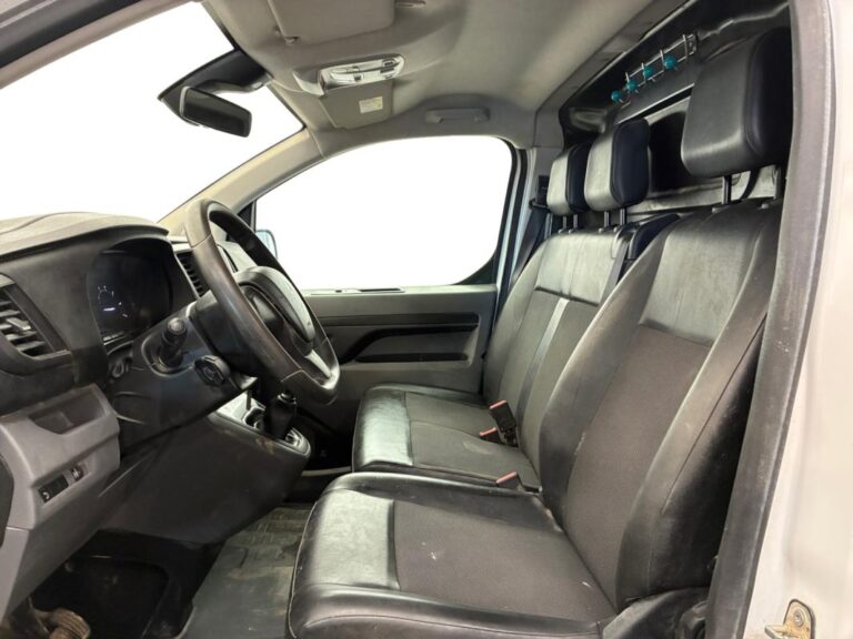 Peugeot Expert FOURGON FGN TOLE STANDARD 1.5 BLUEHDI 120 S&S BVM6 PREMIUM - Image 09 (July 7, 2026)