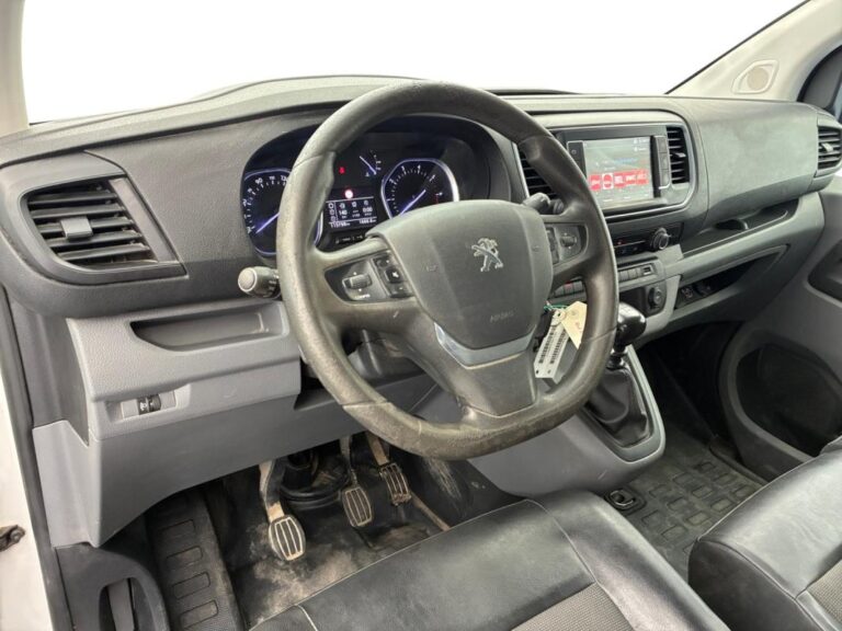 Peugeot Expert FOURGON FGN TOLE STANDARD BLUEHDI 120 S&S BVM6 PREMIUM PACK - Image 10 (July 7, 2026)