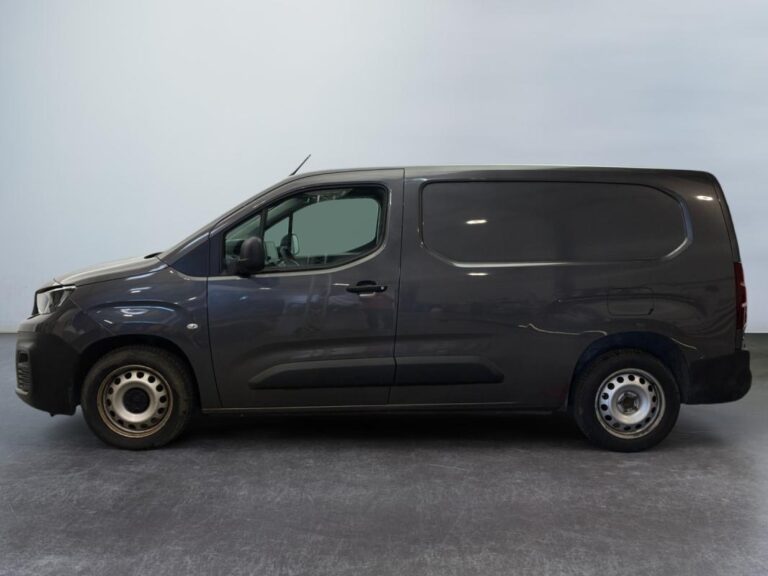Peugeot Partner FOURGON LONG 950 KG BLUEHDI 130 S&S EAT8 ASPHALT - Image 02 (July 7, 2026)
