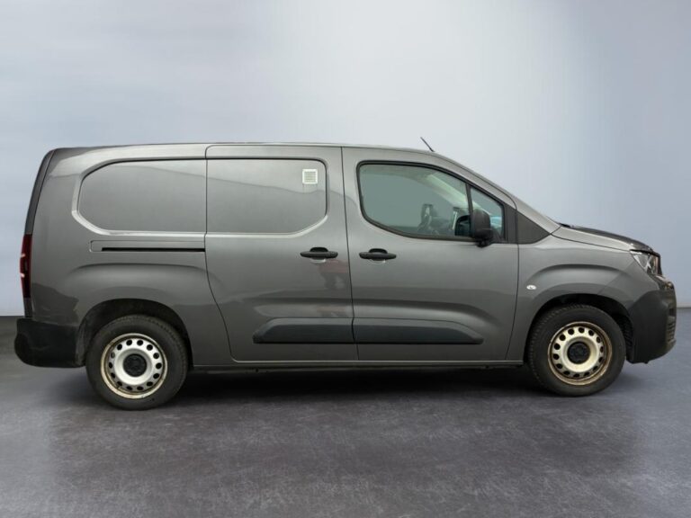 Peugeot Partner FOURGON LONG 950 KG BLUEHDI 130 S&S EAT8 ASPHALT - Image 06 (July 7, 2026)