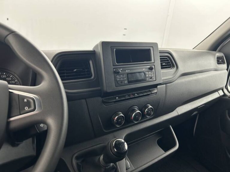 Renault Master FOURGON FGN TRAC F3500 BLUE DCI 135 CONFORT - Image 12 (July 7, 2026)